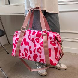 Women Travel Duffel Bag Cow Pattern Handbag Fitness Sports Shoulder Bags (Color: Pink)