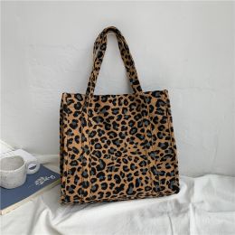 Girls' Large Capacity Student Shoulder Bag (Option: Brown leopard print)