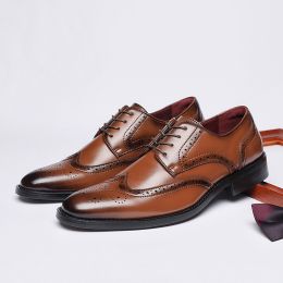British Lace Up Block Carved Leather Shoes (Option: Dark brown-44)
